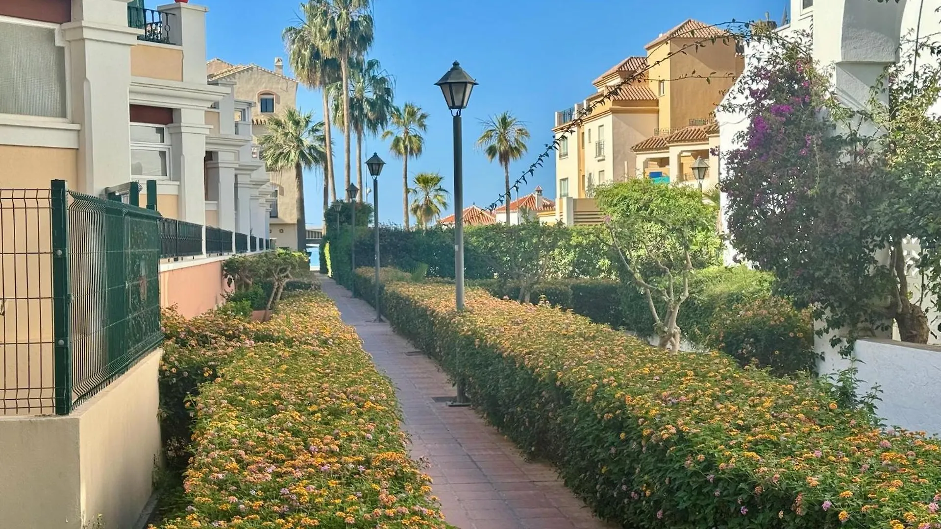 Strandnaera Boende I Torrox Costa 公寓